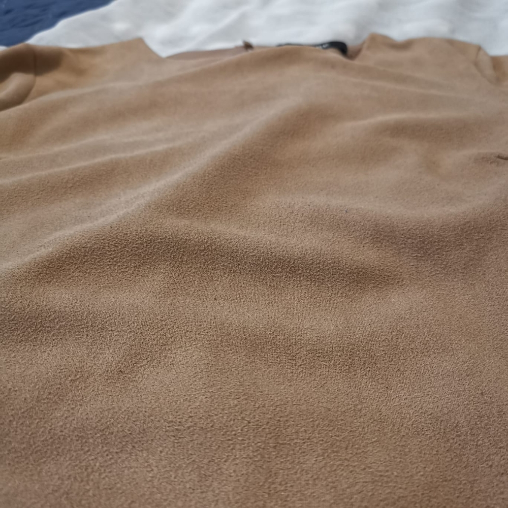 DO+BE Suede bell sleeve top, Tan Color Sz M - Picture 10 of 10